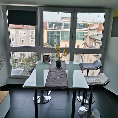 Sky-View Apartmentin Perfect City Center Sofia Exterior photo